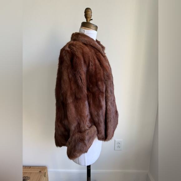 VINTAGE BROWN FUR CAPLET CAPE 3/4 SLEEVE LENGTH ONE SIZE - Picture 2 of 7